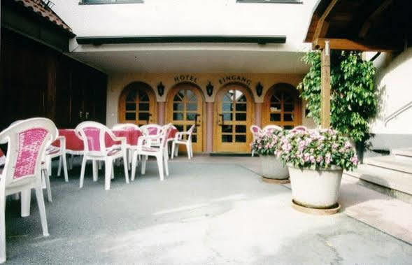 Traube Hotel Fellbach Exterior foto